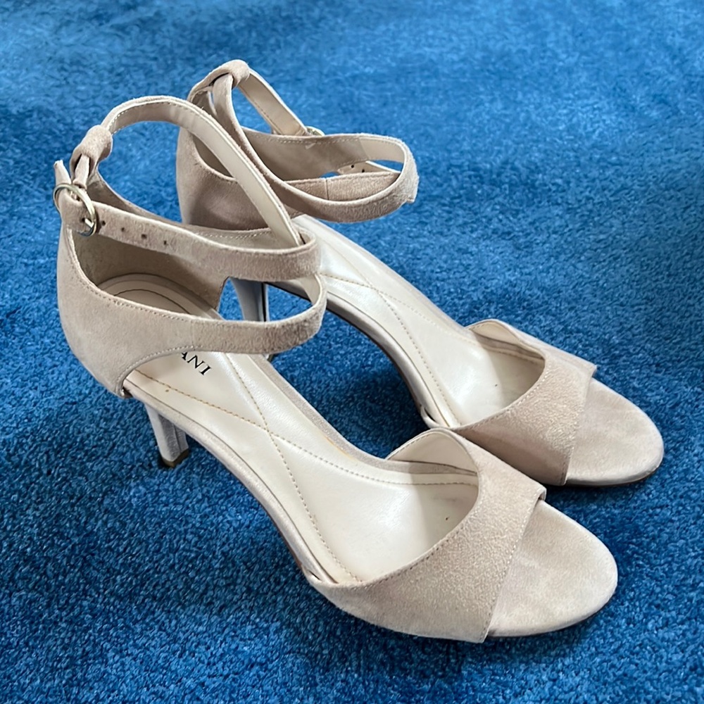 Alfani Tan Heels Size 8.5M
